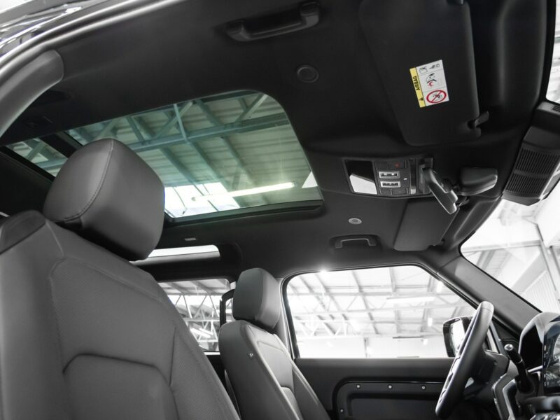 Land Rover Defender 3.0D 300KM X-Dynamic HSE. Gwarancja 05.2030. Konfiguracja 532 840 zł! IV (2019-)