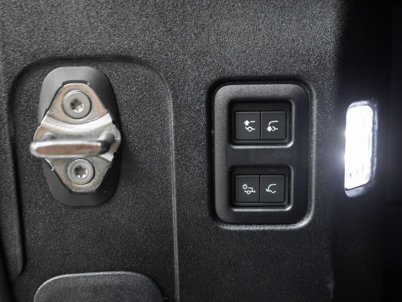 Land Rover Defender 3.0D 300KM X-Dynamic HSE. Gwarancja 05.2030. Konfiguracja 532 840 zł! IV (2019-)