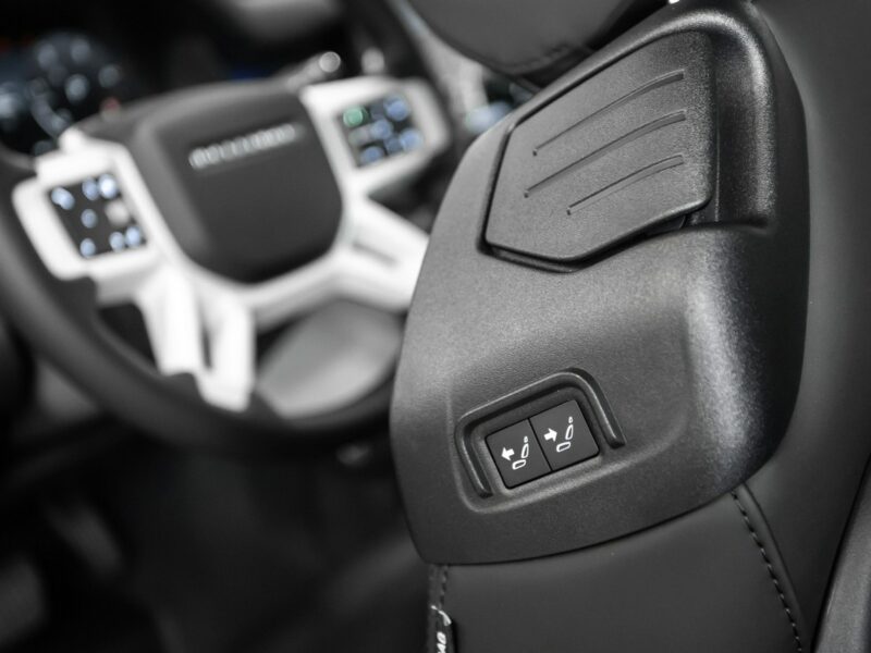 Land Rover Defender 3.0D 300KM X-Dynamic HSE. Gwarancja 05.2030. Konfiguracja 532 840 zł! IV (2019-)