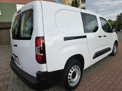 Peugeot 5008 Active Business automat 7-osob. PDC tempomat klima-auto Bluetooth II (2017-)