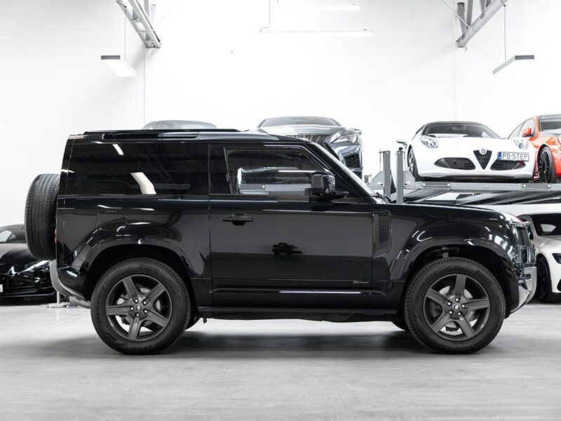 Land Rover Defender 90 3.0D X-Dynamic SE. Lodówka. Pneumatyka. Hak. Panorama. FV23%. IV (2019-)
