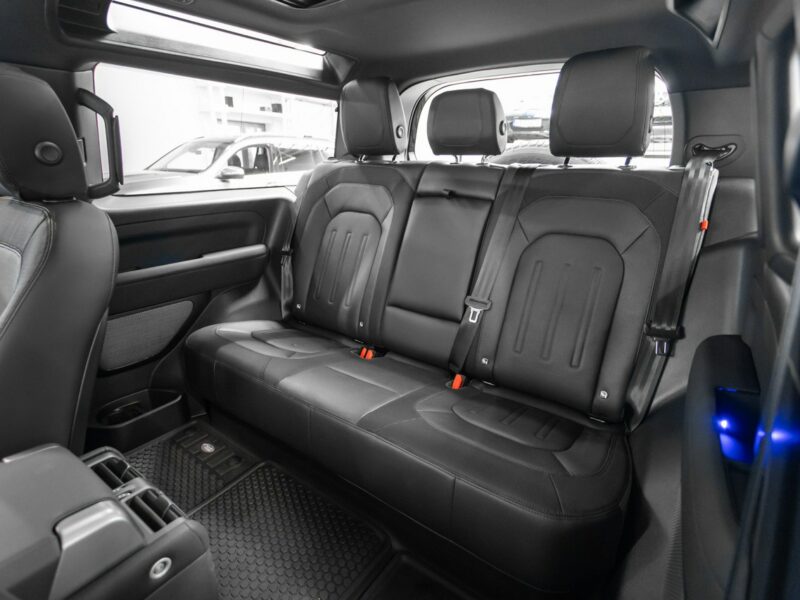 Land Rover Defender 90 3.0D X-Dynamic SE. Lodówka. Pneumatyka. Hak. Panorama. FV23%. IV (2019-)