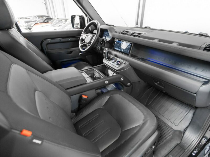 Land Rover Defender 90 3.0D X-Dynamic SE. Lodówka. Pneumatyka. Hak. Panorama. FV23%. IV (2019-)