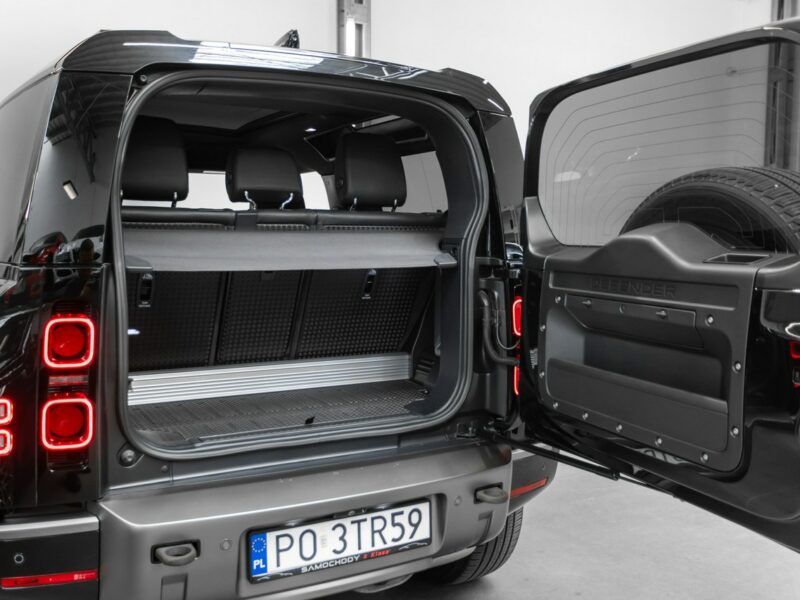 Land Rover Defender 90 3.0D X-Dynamic SE. Lodówka. Pneumatyka. Hak. Panorama. FV23%. IV (2019-)