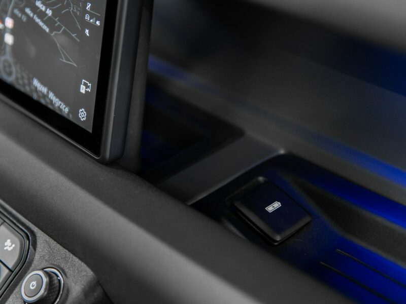 Land Rover Defender 90 3.0D X-Dynamic SE. Lodówka. Pneumatyka. Hak. Panorama. FV23%. IV (2019-)