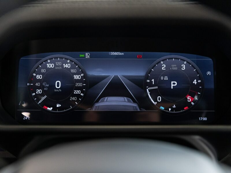 Land Rover Defender 90 3.0D X-Dynamic SE. Lodówka. Pneumatyka. Hak. Panorama. FV23%. IV (2019-)