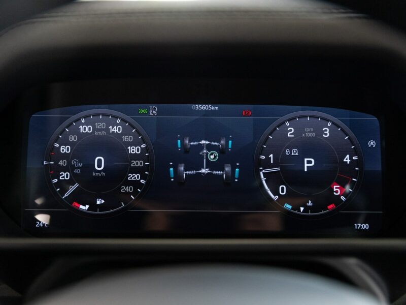 Land Rover Defender 90 3.0D X-Dynamic SE. Lodówka. Pneumatyka. Hak. Panorama. FV23%. IV (2019-)