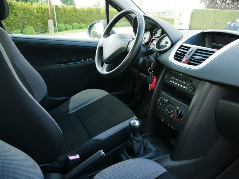 Peugeot 207 1.4 75KM -5 Drzwi -Klima -Zobacz