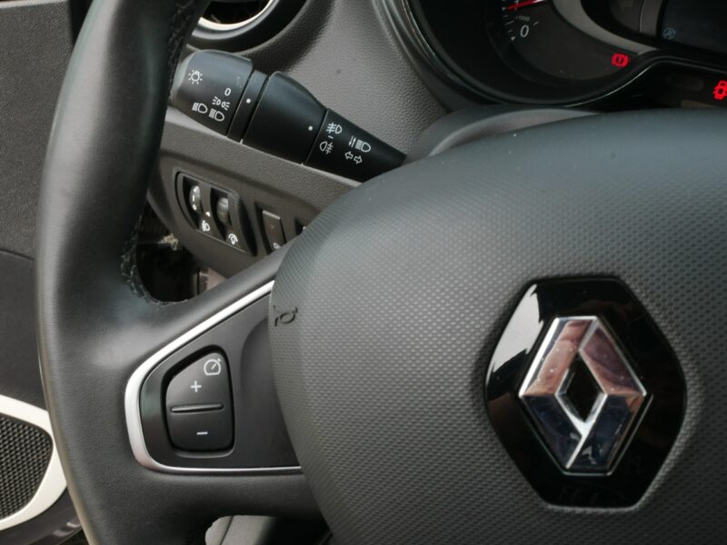 Renault Captur 0.9 TCe 90KM [Eu6] -Navi -Zobacz I (2013-2019)