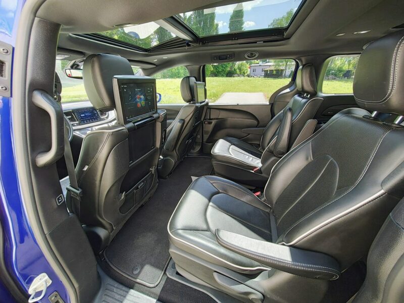 Chrysler Pacifica