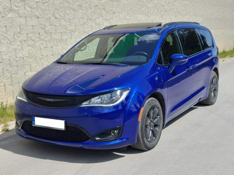 Chrysler Pacifica