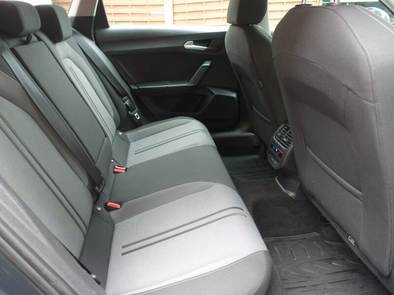 Seat Leon *FV 23%* DSG 2.0 TDI 150KM * Org. Lakier Bezwypadkowe *Pełny Serwis* IV (2020 - )