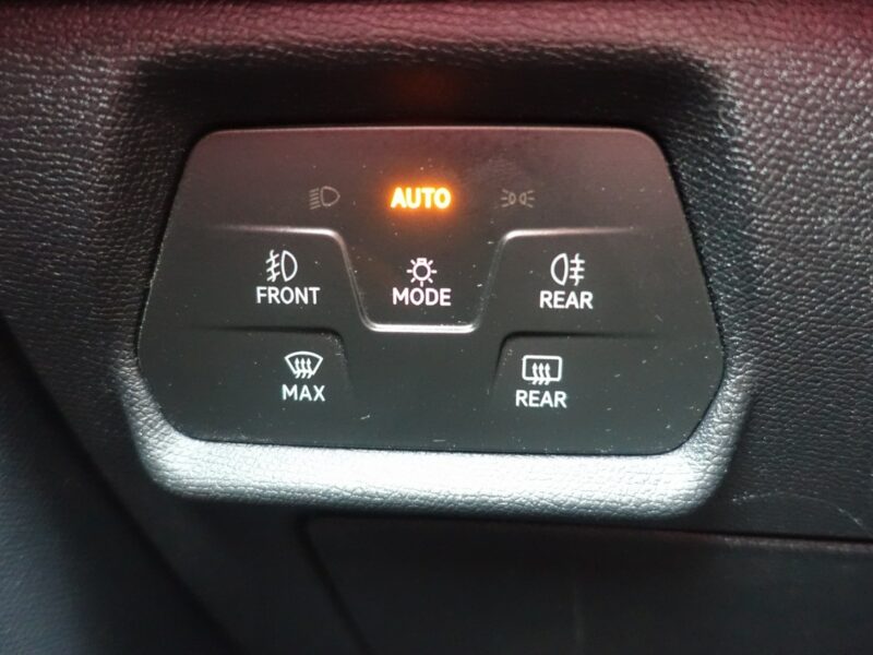 Seat Leon *FV 23%* DSG 2.0 TDI 150KM * Org. Lakier Bezwypadkowe *Pełny Serwis* IV (2020 - )