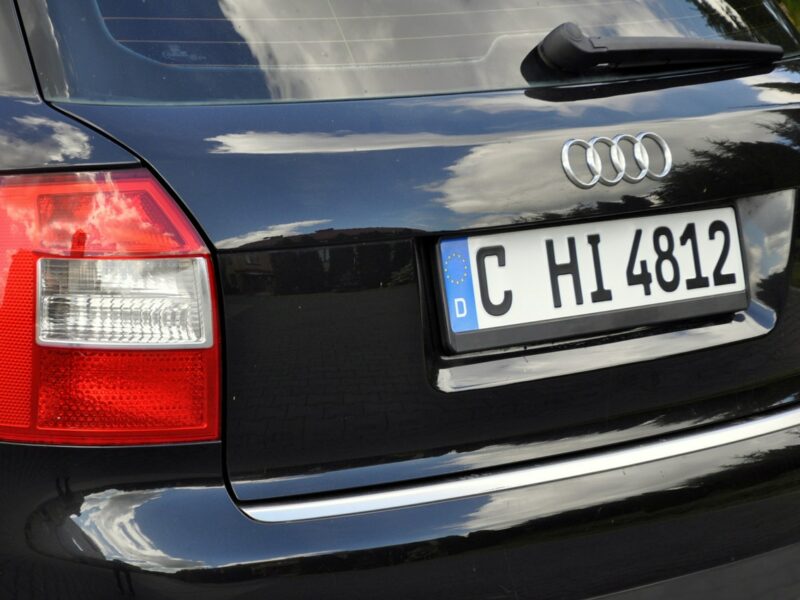 Audi A4 1.9TDi(130KM)*Bi-Xenon*Klimatronik*Welur*Reling*Szyber*Alu17"ASO Audi B6 (2000-2004)