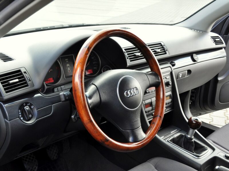 Audi A4 1.9TDi(130KM)*Bi-Xenon*Klimatronik*Welur*Reling*Szyber*Alu17"ASO Audi B6 (2000-2004)