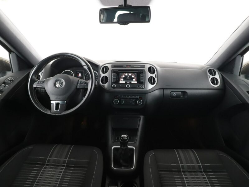 Volkswagen Tiguan 4X4 Navi Kamera cofania Hak Automatyczna klimatyzacja Podgrzewane fote I (2007-2016)