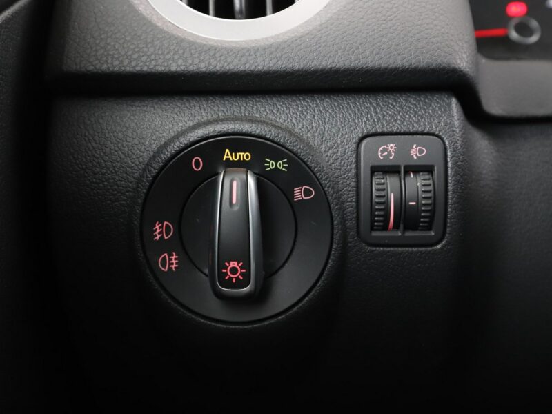 Volkswagen Tiguan 4X4 Navi Kamera cofania Hak Automatyczna klimatyzacja Podgrzewane fote I (2007-2016)