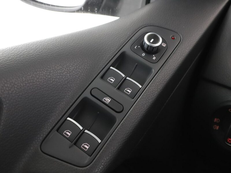 Volkswagen Tiguan 4X4 Navi Kamera cofania Hak Automatyczna klimatyzacja Podgrzewane fote I (2007-2016)