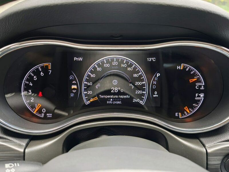 Jeep Grand Cherokee IV (2010-)