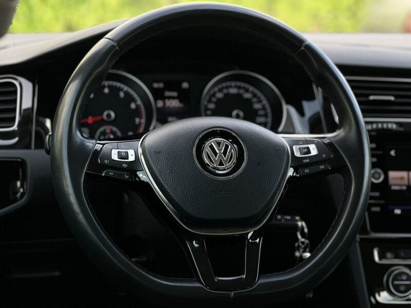 Volkswagen Golf Salon Polska Poleasingowy I właściciel Serwis ASO VAT 23% Bezwypadkowy VII (2012-)