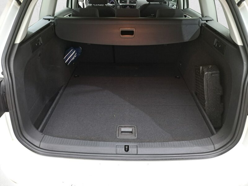 Volkswagen Golf VII (2012-)