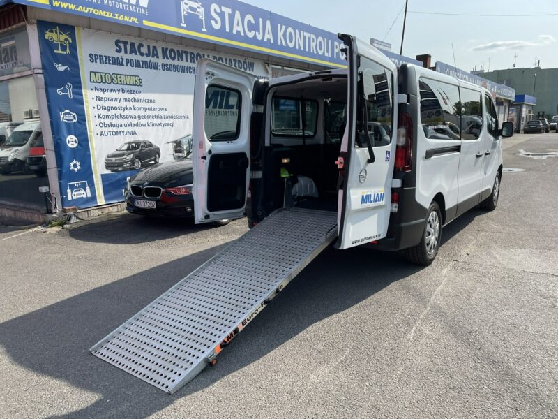 Toyota C-HR Salon Polska 1.8 Hybryda Radar Kamera cofania As.pasa