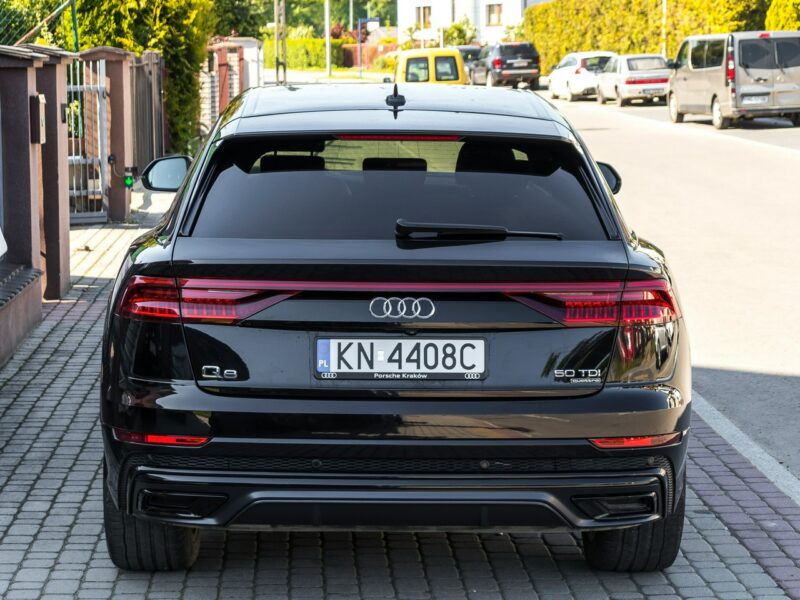 Audi Q8 3.0_Diesel_286KM_117 tyś km