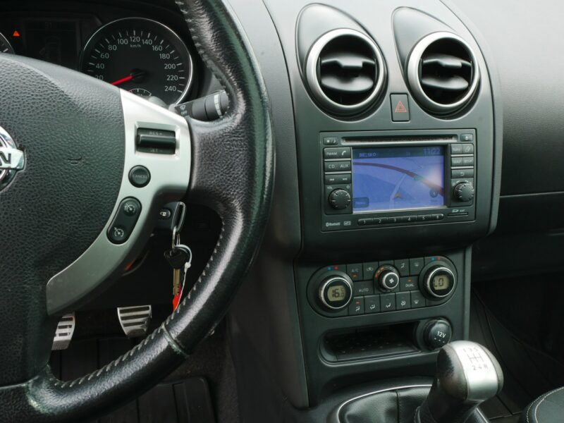 Nissan Qashqai 1.6 114KM -Navi -Panorama -Kraj -2gi Właściciel +Koła zima I (2007-2013)