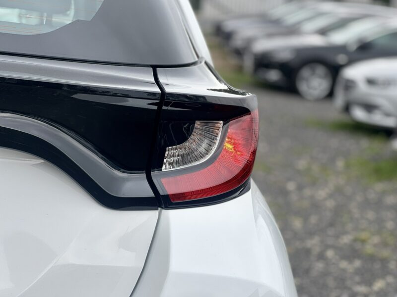 Toyota Yaris Salon Polska Poleasingowy I właściciel Serwis ASO VAT 23% Bezwypadkowy IV (2020-)