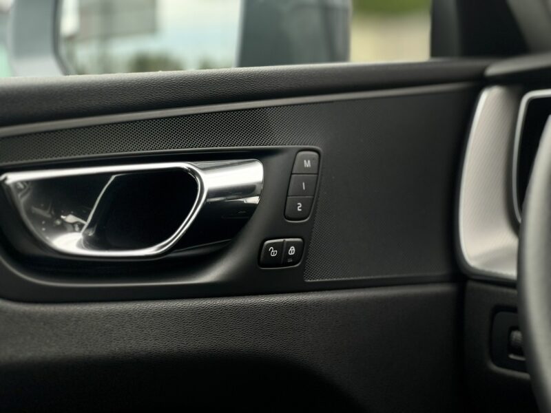 Volvo XC 60 Salon Polska Poleasingowy I właściciel Serwis ASO VAT 23% Bezwypadkowy II (2017-)