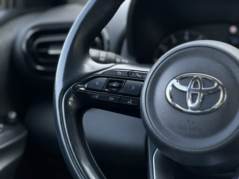 Toyota Yaris Salon Polska Poleasingowy I właściciel Serwis ASO VAT 23% Bezwypadkowy IV (2020-)