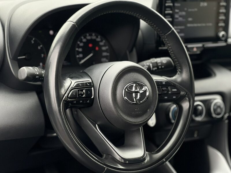 Toyota Yaris Salon Polska Poleasingowy I właściciel Serwis ASO VAT 23% Bezwypadkowy IV (2020-)