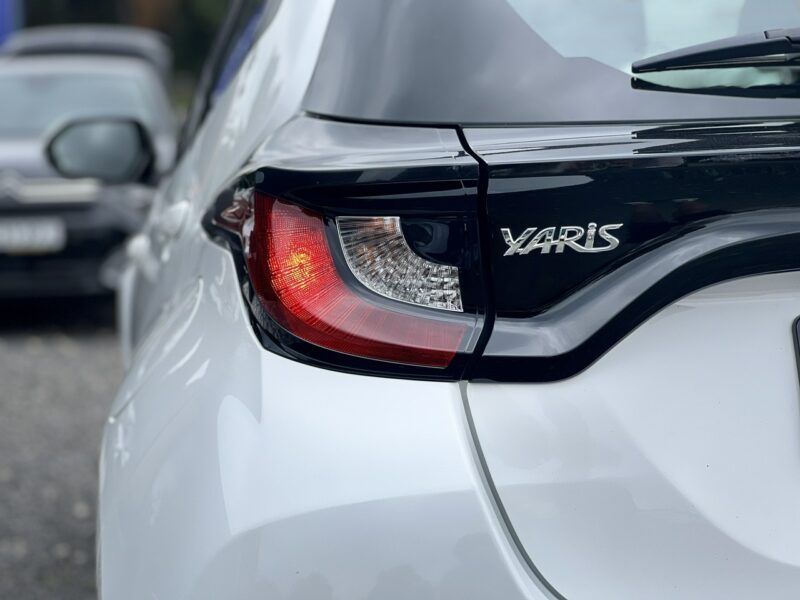 Toyota Yaris Salon Polska Poleasingowy I właściciel Serwis ASO VAT 23% Bezwypadkowy IV (2020-)
