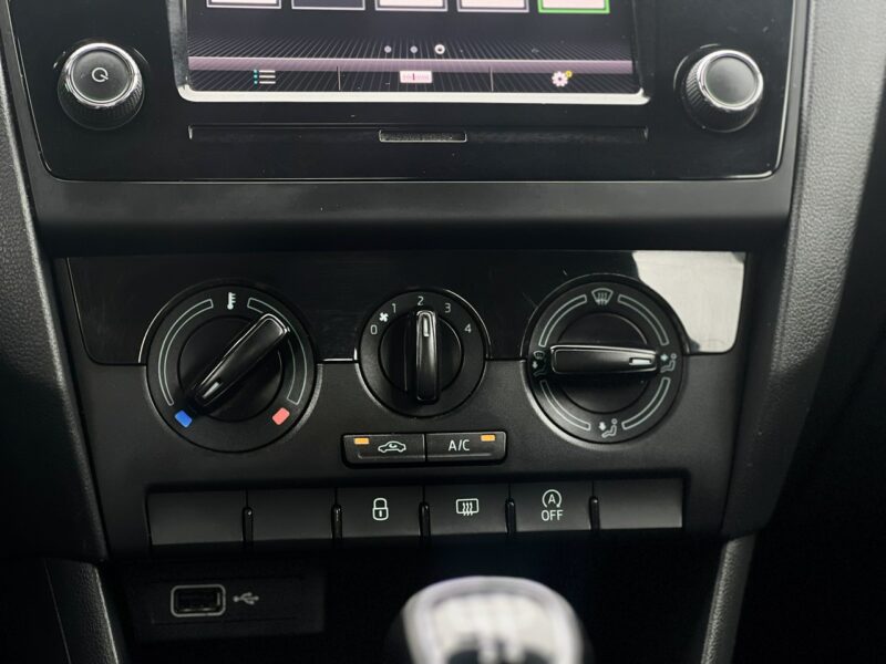 Škoda RAPID Salon Polska Poleasingowy I właściciel Serwis ASO VAT 23% Bezwypadkowy