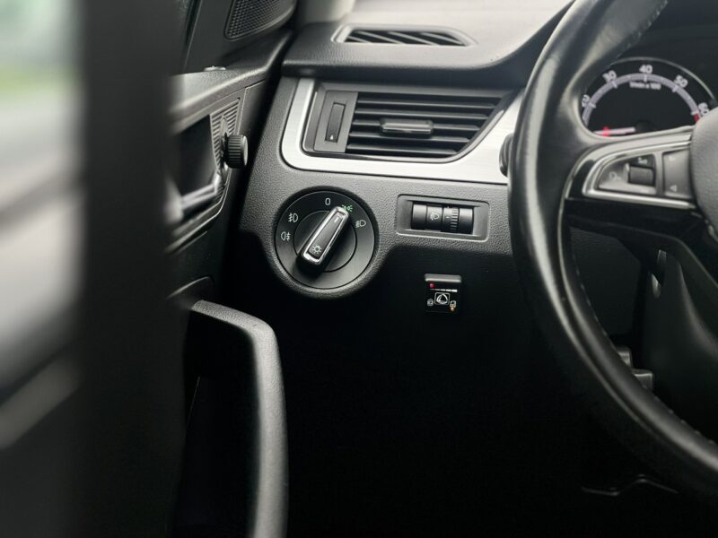 Škoda RAPID Salon Polska Poleasingowy I właściciel Serwis ASO VAT 23% Bezwypadkowy