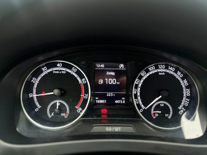 Škoda RAPID Salon Polska Poleasingowy I właściciel Serwis ASO VAT 23% Bezwypadkowy