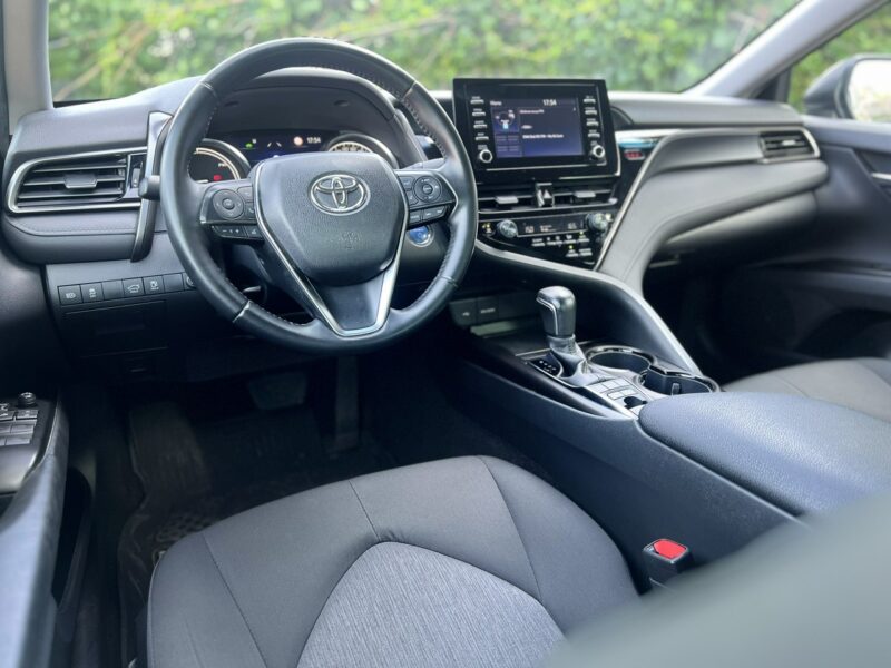 Toyota Camry Toyota Camry 2.5 218KM Hybrid Comfort CVT Salon Polska FV23% ASO VIII (2016-2018)