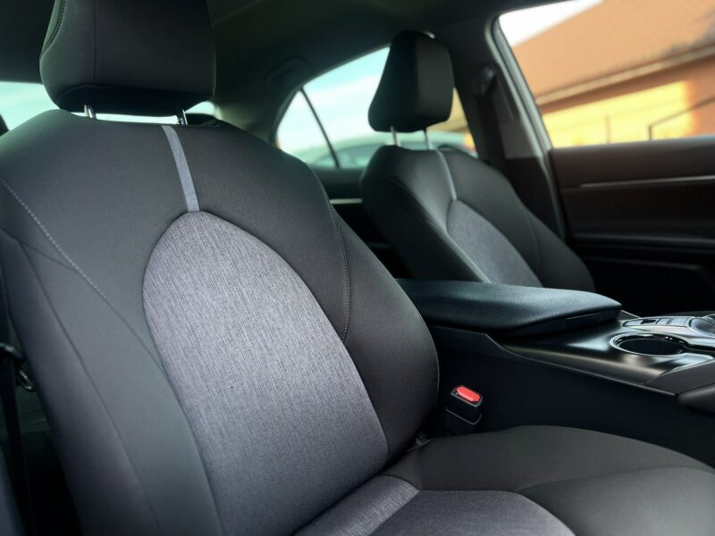 Toyota Camry Toyota Camry 2.5 218KM Hybrid Comfort CVT Salon Polska FV23% ASO VIII (2016-2018)