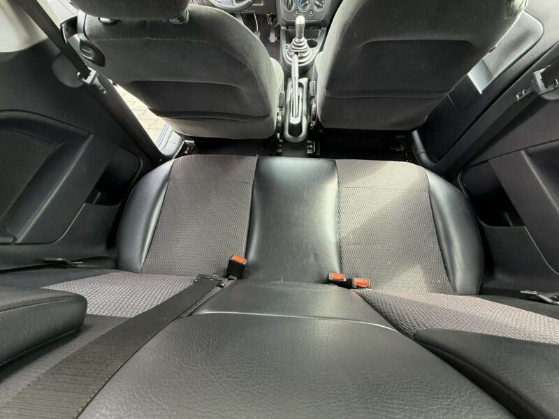 Ford Fiesta ZAMIEŃ swoje auto * Dowóz cała Polska * Zostaw swoje w rozliczeniu Mk6 (2002-2008)