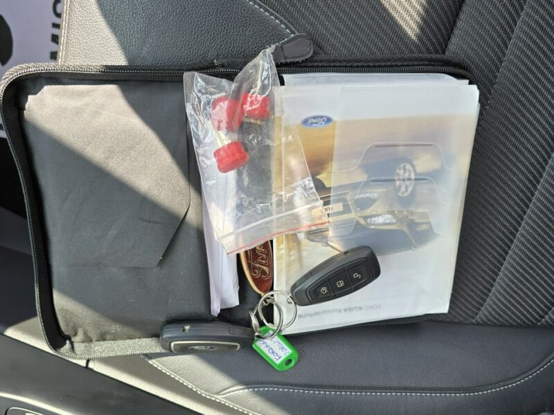 Ford Kuga Titanium, Panorama, 2x alu II (2012-)