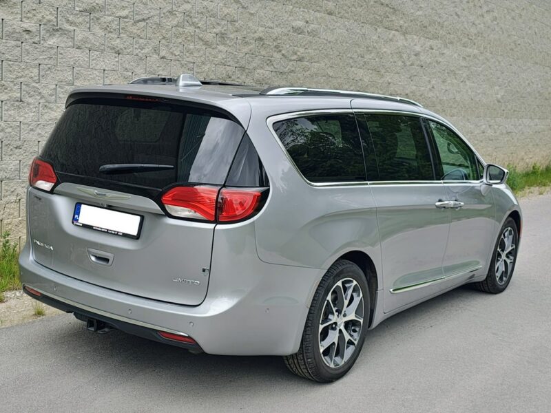Chrysler Pacifica
