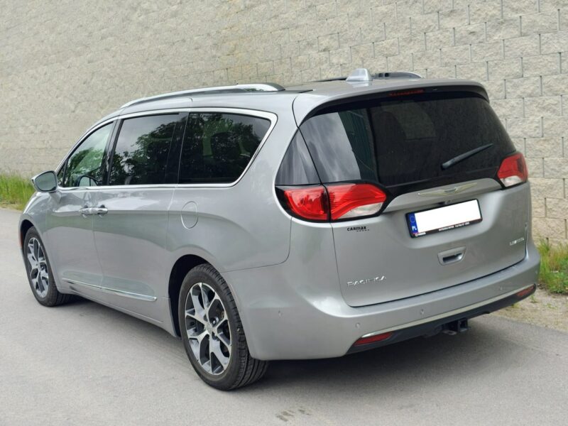 Chrysler Pacifica