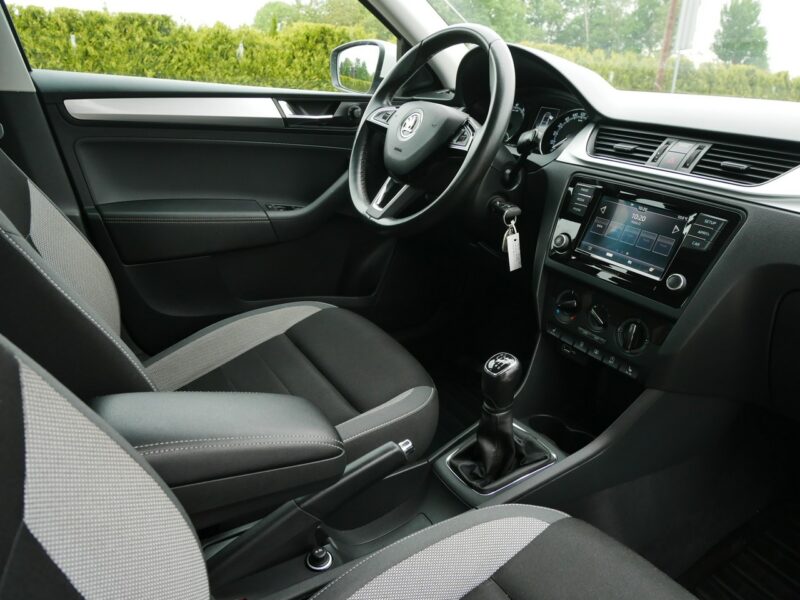 Škoda RAPID 1.0 TSI 110KM Eu6 Ambition -Kraj -2 Własc -Serwis ASO -Zoobacz