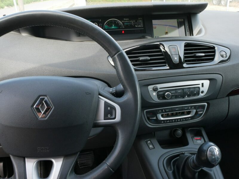 Renault Scenic 1.5 DCI 95KM -Navi -Nowy rozrząd kpl -Niski przebieg -Zobacz III (2009-2016)