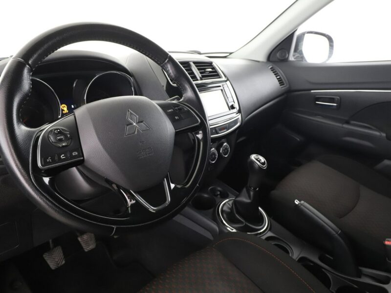 Mitsubishi ASX klima auto kamera cofania grzane fotele