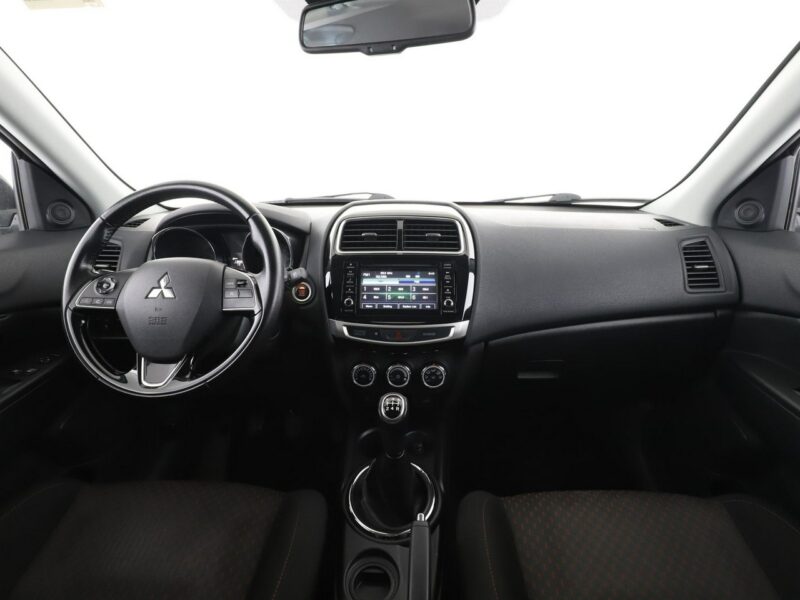 Mitsubishi ASX klima auto kamera cofania grzane fotele