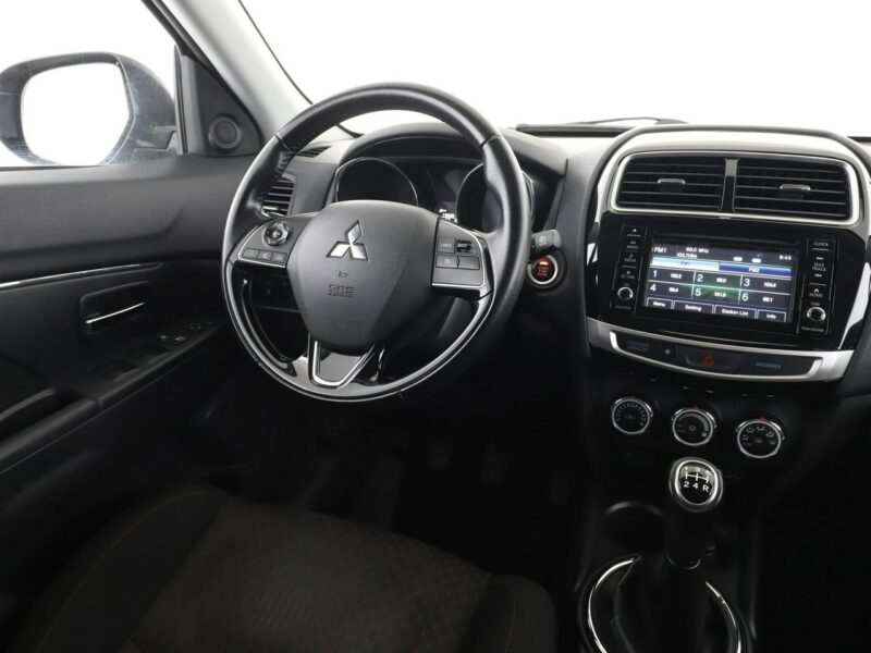Mitsubishi ASX klima auto kamera cofania grzane fotele