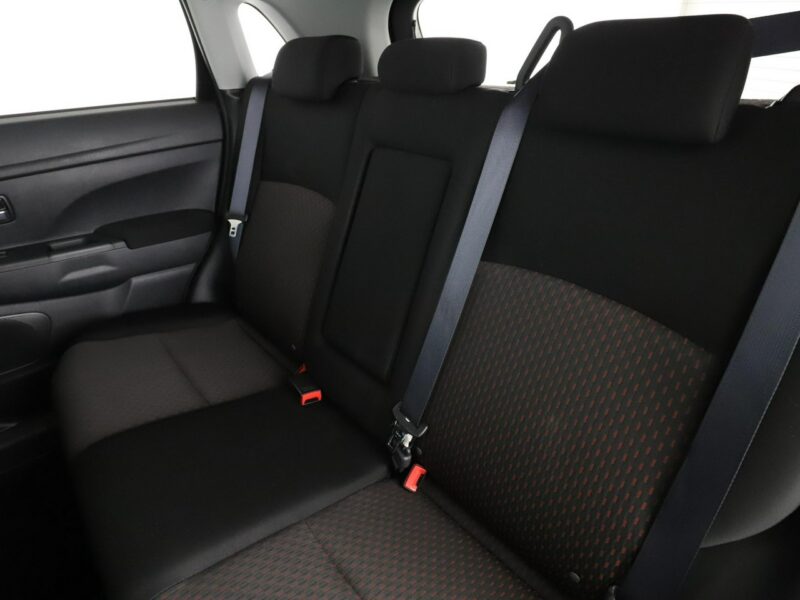 Mitsubishi ASX klima auto kamera cofania grzane fotele