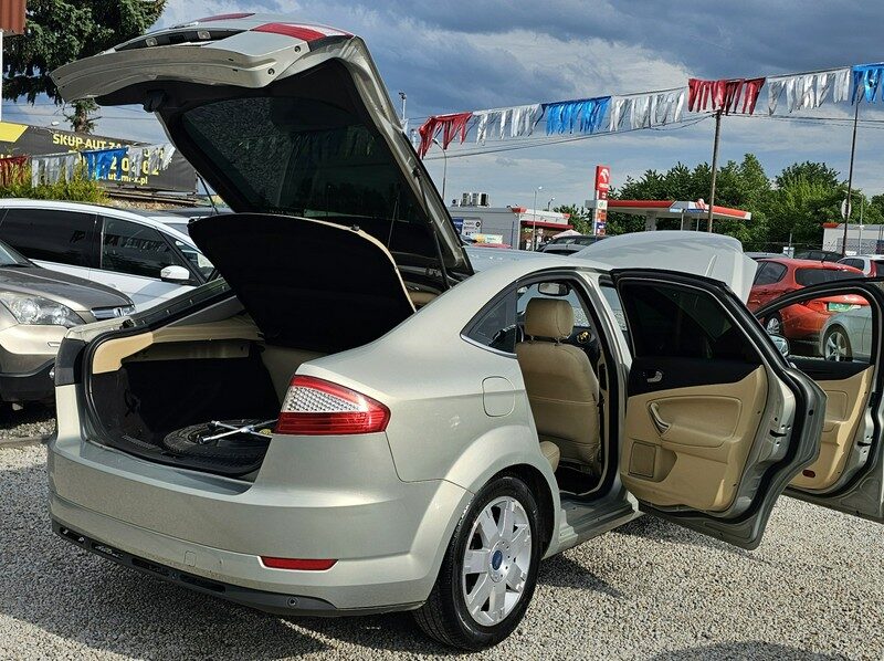 Toyota Corolla Verso 1,8 Benzyna + Gaz, Super Stan, Zarejestrowana w PL ,Możliwa ZAMIANA II (2001-2006)