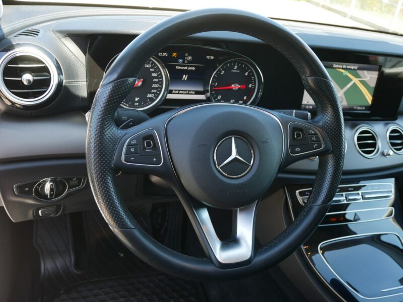 Mercedes E 220 2.0D 220D 194KM [Eu6] Sedan Automat -Bardzo zadbany +Koła zima -Euro 6 W213 (2016-)